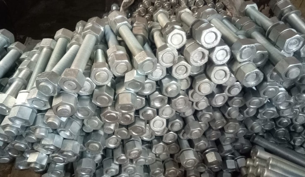 ASTM A193 B7M stud bolts with heavy hex nuts for oil and gas service
