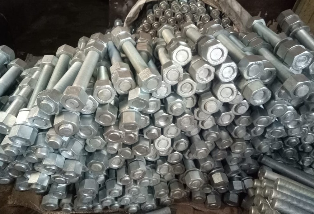 ASTM A193 B7M stud bolts with A194 heavy hex nuts, manufactured by S R Forgings, Ludhiana
