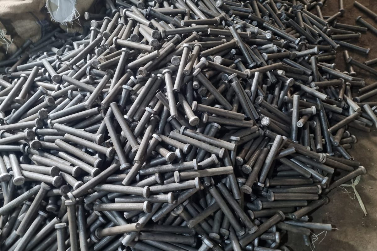 Headed shear connector studs to ISO 13918 in production at S.R. Forgings, Ludhiana